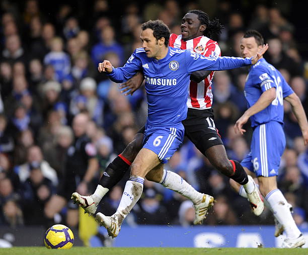 更彰显了球 更彰显了球