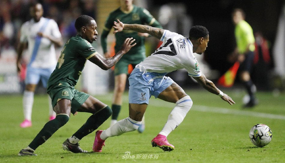 足球的运营 足球的运营