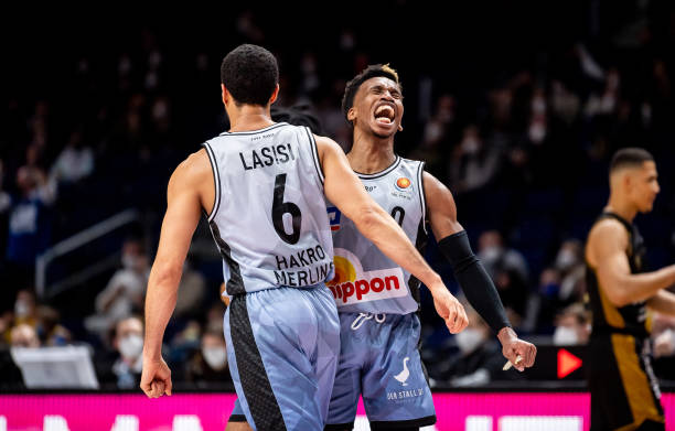 他的执教理 他的执教理